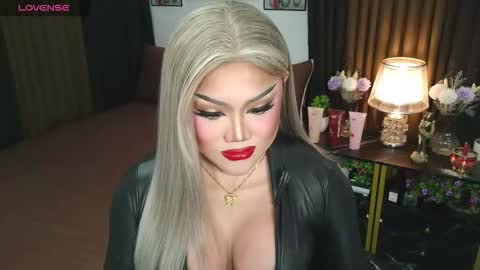 Jasmine Brandy online show from September 13, 10:45 pm