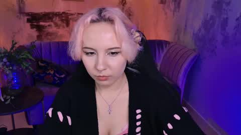 Snapshot of jasminemilko chatting on February 11, 11:31 am Jasmine online show from February 11, 11:31 am