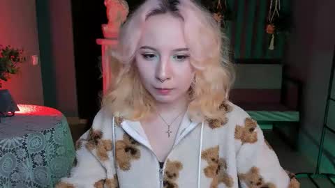 Snapshot of jasminemilko chatting on March 5, 8:10 am Jasmine online show from March 5, 8:10 am