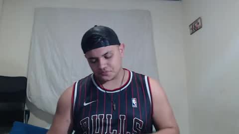 jason_boy_ online show from May 2, 5:13 am