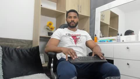 Snapshot of jason_fenix chatting on October 20, 5:29 pm Jason online show from October 20, 5:29 pm