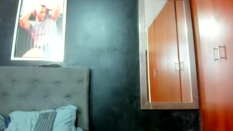    online show from December 19, 7:40 pm