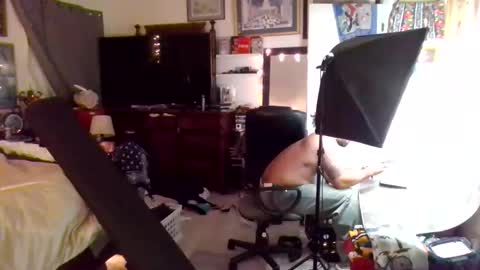 jj online show from March 18, 12:49 am