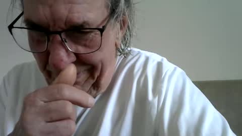 jaspal55 online show from April 12, 1:26 pm