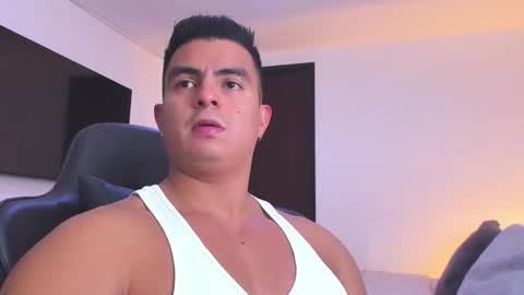 Snapshot of jasperbrooksx chatting on September 9, 7:47 pm JBrooksXx online show from September 9, 7:47 pm