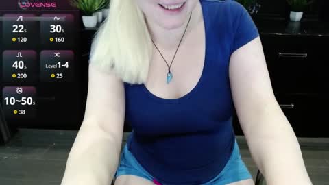 Snapshot of jassicaonline chatting on December 6, 1:02 am jassicaonline online show from December 6, 1:02 am