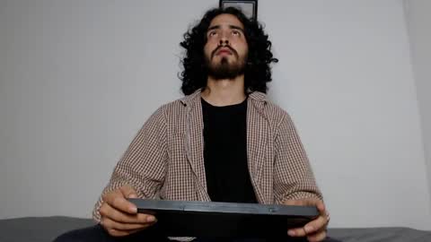 jave_rave online show from April 3, 3:24 am