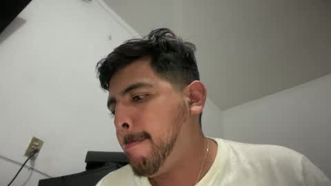 javiermichi online show from November 11, 2:58 am