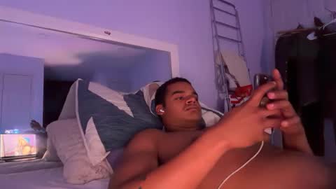 Snapshot of javiricorich chatting on September 24, 1:34 am javiSdick online show from September 24, 1:34 am