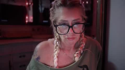 JAV online show from November 23, 11:08 am