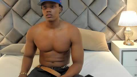 Snapshot of jax_black chatting on September 29, 12:26 pm jax black online show from September 29, 12:26 pm