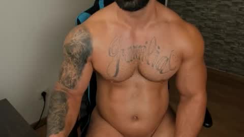 JaxonHunk online show from October 8, 9:10 pm