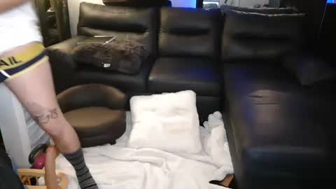 jax online show from December 25, 5:16 am