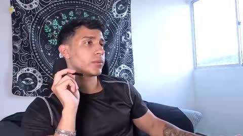 Snapshot of jay_marcos chatting on October 8, 9:43 pm Jay marcos online show from October 8, 9:43 pm