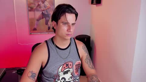 Snapshot of jayalvarrez_ chatting on October 7, 6:59 pm Jay Alvarrez online show from October 7, 6:59 pm