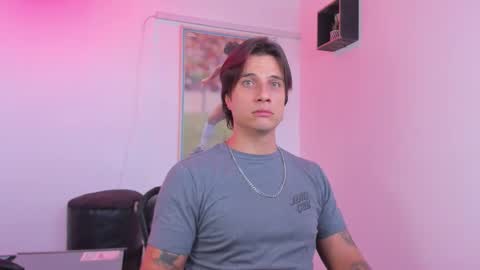 Jay Alvarrez online show from March 4, 7:00 pm