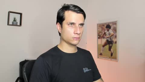 Snapshot of jayalvarrez_ chatting on February 25, 6:55 pm Jay Alvarrez online show from February 25, 6:55 pm