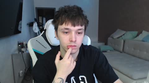 Jayce online show from February 7, 8:33 am