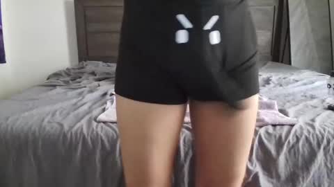 jaycock10101998 online show from February 25, 7:06 pm