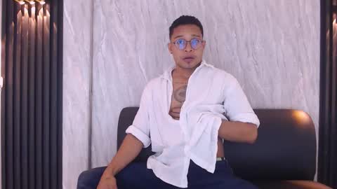 Jayden Morris online show from November 6, 11:57 am