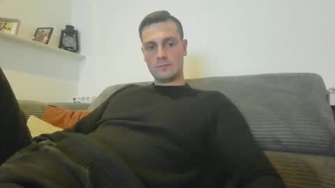 Snapshot of jayfex97 chatting on October 15, 6:20 pm jayfex97 online show from October 15, 6:20 pm