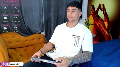 jaze_bradley online show from October 14, 11:24 am