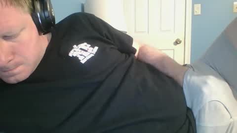 jchenry online show from April 14, 8:28 am