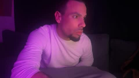 JcMax305 online show from March 26, 9:14 am