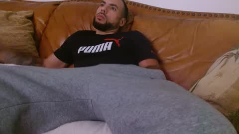 JcMax305 online show from February 17, 5:47 am