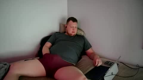 Red Head   Romeo online show from April 6, 9:16 pm