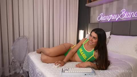 Bianca online show from June 2, 8:11 pm