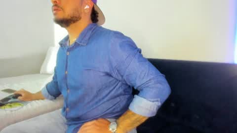 Jean alex  online show from July 26, 12:19 am