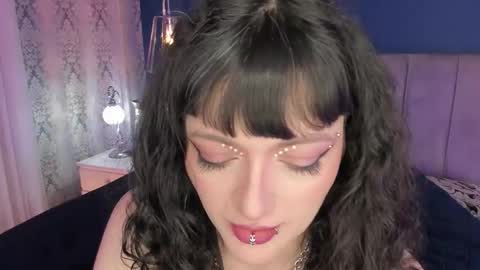 Snapshot of jeannesabatier chatting on September 16, 8:01 pm Jean online show from September 16, 8:01 pm
