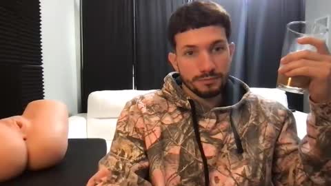 jeanwhitebianco online show from January 18, 9:02 pm