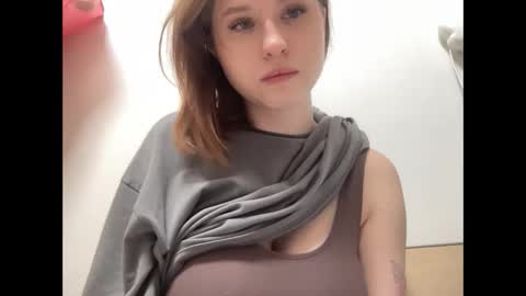 Snapshot of jelly_gum chatting on January 5, 11:48 am Inna online show from January 5, 11:48 am