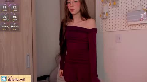 Snapshot of jelly_w5 chatting on February 3, 7:42 pm Jelly online show from February 3, 7:42 pm