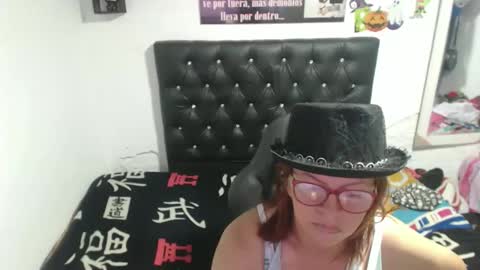 Snapshot of jellyfishhot chatting on October 27, 11:27 pm  Natalia  online show from October 27, 11:27 pm