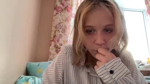 Jessica online show from March 20, 8:19 am