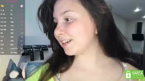 Jen online show from August 3, 5:20 am