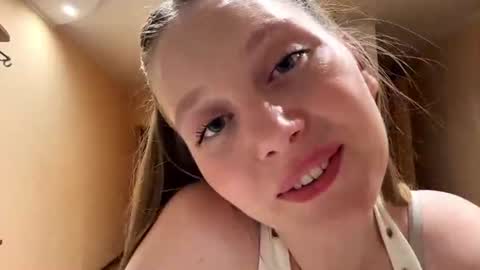 Jen online show from June 22, 5:20 pm