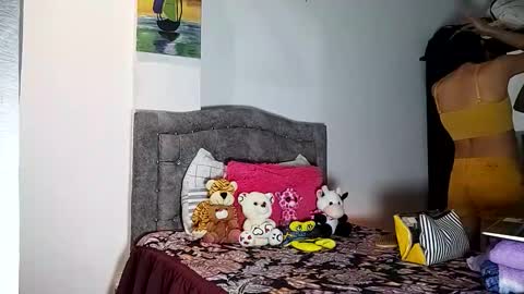  Isabella  online show from November 2, 4:23 am