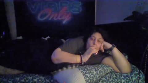 Snapshot of jennabrady chatting on October 7, 1:18 pm  Dragon Queen. Be my Dragon --  and  online show from October 7, 1:18 pm
