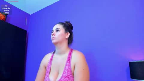 jenner_madison online show from February 22, 11:57 am