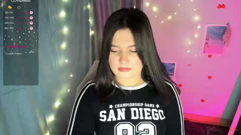Snapshot of jennie_berry chatting on September 9, 9:59 pm Jennie online show from September 9, 9:59 pm