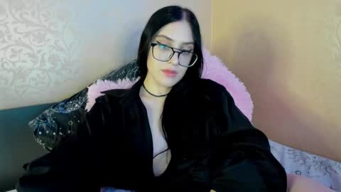 Helen online show from November 10, 10:12 pm