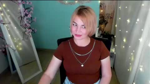 Jennifer online show from June 16, 1:26 pm