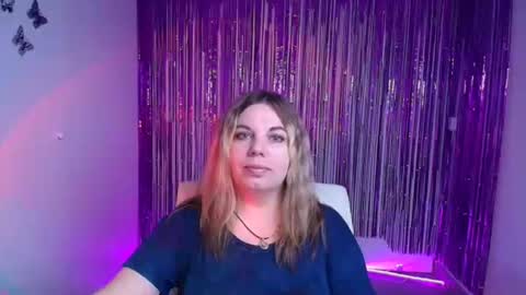 Snapshot of jennifer_moree chatting on September 24, 6:42 am Jennifer online show from September 24, 6:42 am