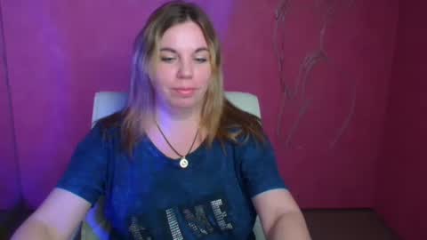 Snapshot of jennifer_moree chatting on September 25, 7:15 am Jennifer online show from September 25, 7:15 am