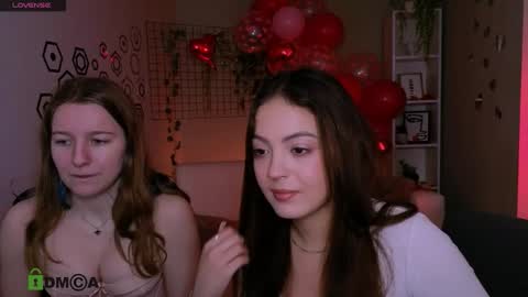 jennifer_sheil online show from February 10, 12:30 pm