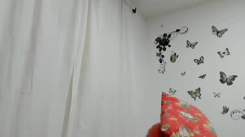 Snapshot of jenniferloveyou chatting on January 21, 1:08 am jenniferloveyou online show from January 21, 1:08 am